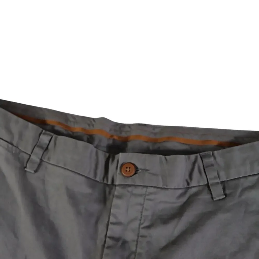 Tommy Bahama Gray Chino Shorts Men’s Size 40 Flat Front Casual Stretch Golf